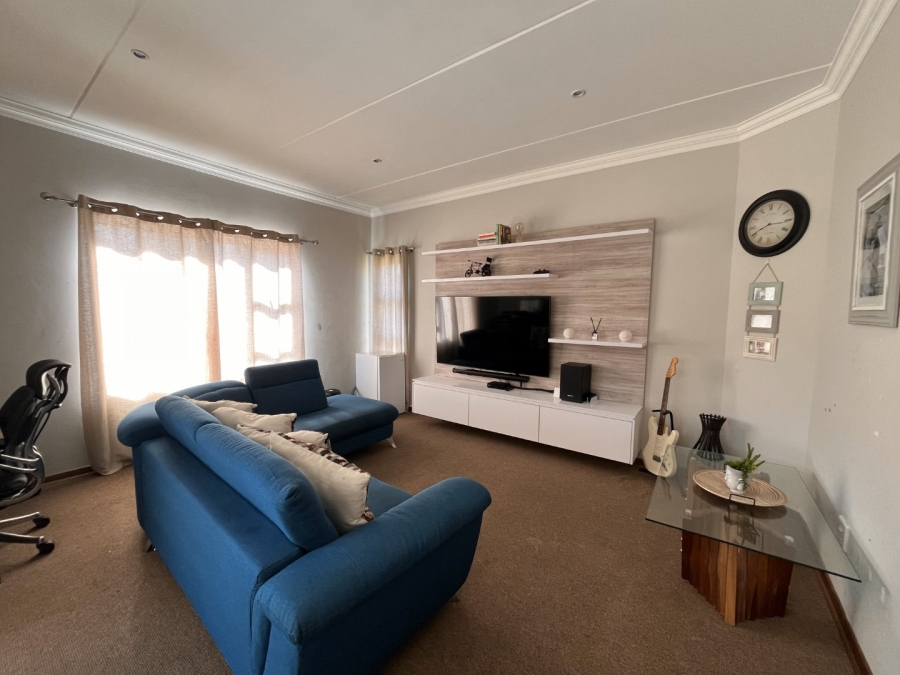 3 Bedroom Property for Sale in Lilyvale Free State